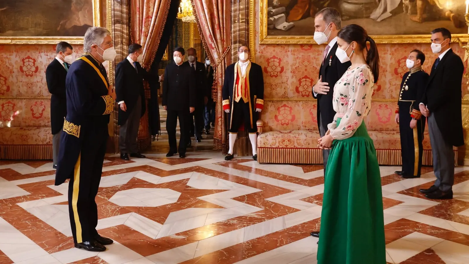 El rey Felipe VI insta a Marruecos a "caminar juntos para materializar ya esta nueva relaci&oacute;n"