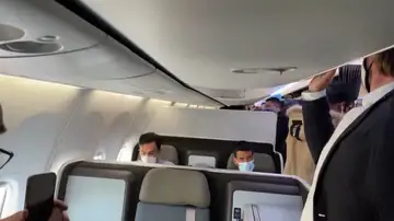 VÍDEO: Así ha sido la llegada de Djokovic a Belgrado tras su deportación de Australia VÍDEO: Así ha sido la llegada de Djokovic a Belgrado tras su deportación de Australia