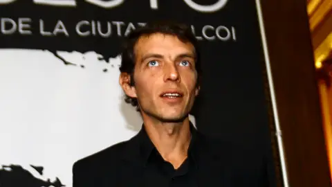Camilo Blanes Camilo Blanes