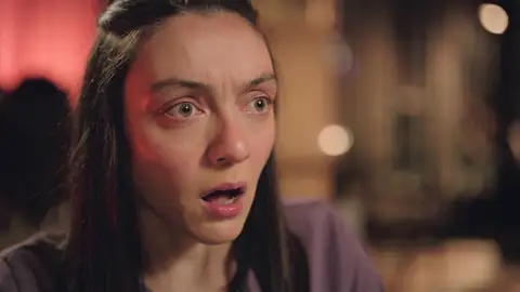 Un intruso fisgonea durante la cita de Gülben y Esat, ¿de quién se trata? Mejores momentos | Capítulo 53