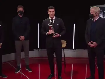 Robert Lewandowski, ganador del premio The Best 2021 de la FIFA Robert Lewandowski, ganador del premio The Best 2021 de la FIFA