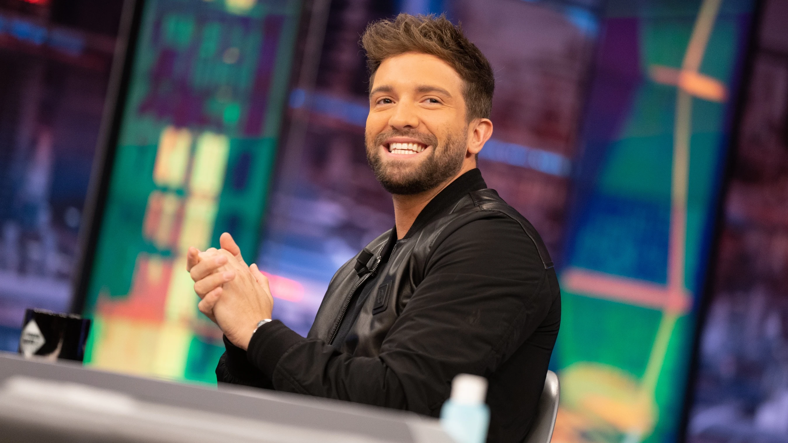 Pablo Alborán confiesa cómo cree que será su vejez: "Lleno de amor hasta los últimos días de mi vida" Pablo Alborán confiesa cómo cree que será su vejez: "Lleno de amor hasta los últimos días de mi vida"