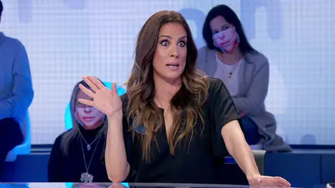 El ‘ataque’ inesperado de Alicia Senovilla a Juanpe Gómez en su reencuentro en ‘Pasapalabra’ El ‘ataque’ inesperado de Alicia Senovilla a Juanpe Gómez en su reencuentro en ‘Pasapalabra’