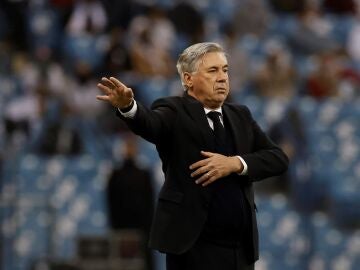 Ancelotti, durante la final de la Supercopa