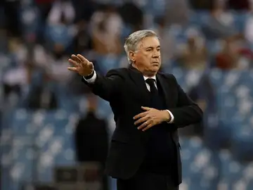 Ancelotti, durante la final de la Supercopa Ancelotti, durante la final de la Supercopa