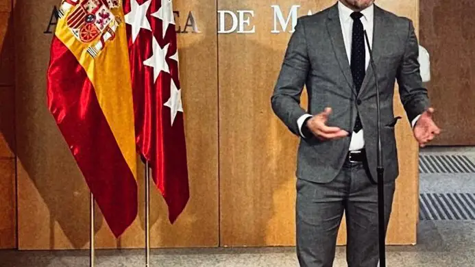 El PSOE pide investigar el abuso a menores tuteladas en Madrid pero se niega en Baleares y Valencia El PSOE pide investigar el abuso a menores tuteladas en Madrid pero se niega en Baleares y Valencia