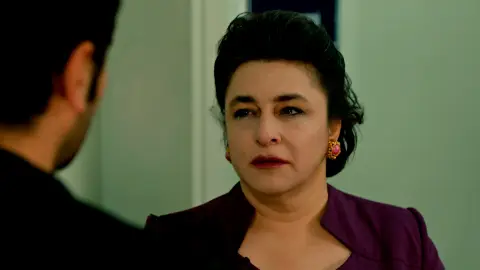 Behice salva la vida a Fekeli Behice salva la vida a Fekeli