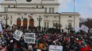 Protestas en Bulgaria por las restricciones de la COVID