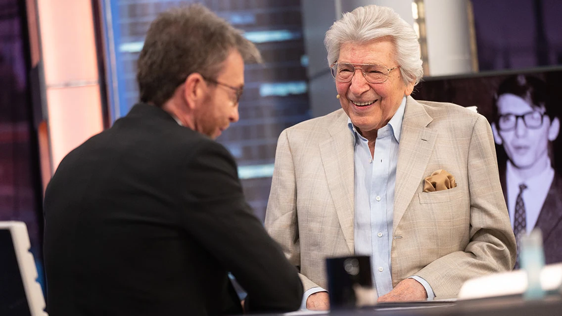 Manuel Alejandro recuerda sus duros inicios con Raphael... y la canción que "lo cambió todo" Manuel Alejandro recuerda sus duros inicios con Raphael... y la canción que "lo cambió todo"