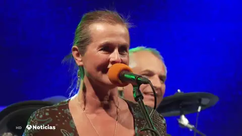 Muere una cantante checa antivacunas que se contagió voluntariamente de coronavirus Muere una cantante checa antivacunas que se contagió voluntariamente de coronavirus