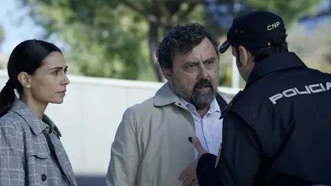 Iván descubre una pista clave para investigar a Xavier: “¡Este tipo es un peligro público!” Iván descubre una pista clave para investigar a Xavier: “¡Este tipo es un peligro público!”