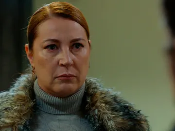 Behice se enfrenta a Hünkar: “Salvé a Fekeli del infarto que le provocaste” Behice se enfrenta a Hünkar: “Salvé a Fekeli del infarto que le provocaste”