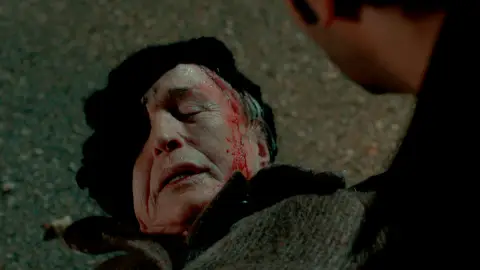 Yilmaz atropella a Haminne y la traslada al hospital Yilmaz atropella a Haminne y la traslada al hospital