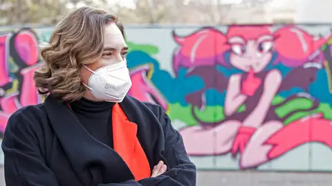 Ada Colau descarta dimitir tras ser citada para declarar por supuestas subvenciones ilegales Ada Colau descarta dimitir tras ser citada para declarar por supuestas subvenciones ilegales