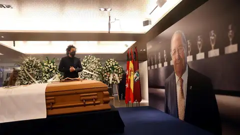 Marcelo, ante el féretro de Paco Gento Marcelo, ante el féretro de Paco Gento