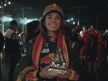 Cristina Gutiérrez, primera española que sube al podio en el Dakar