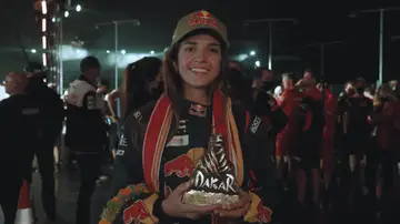 Cristina Gutiérrez, primera española que sube al podio en el Dakar