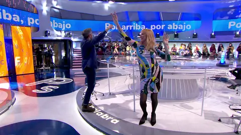 Topacio baila ‘Por arriba, por abajo’ como Ricky Martin Topacio baila ‘Por arriba, por abajo’ como Ricky Martin