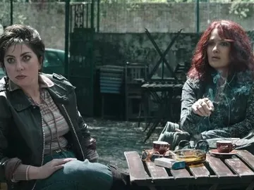 Lady Gaga y Salma Hayek en 'La Casa Gucci' Lady Gaga y Salma Hayek en 'La Casa Gucci'