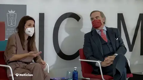 Rifirrafe entre Irene Montero y el decano del Colegio de Abogados: 'Ni una justicia feminista ni una machista' Rifirrafe entre Irene Montero y el decano del Colegio de Abogados: 'Ni una justicia feminista ni una machista'