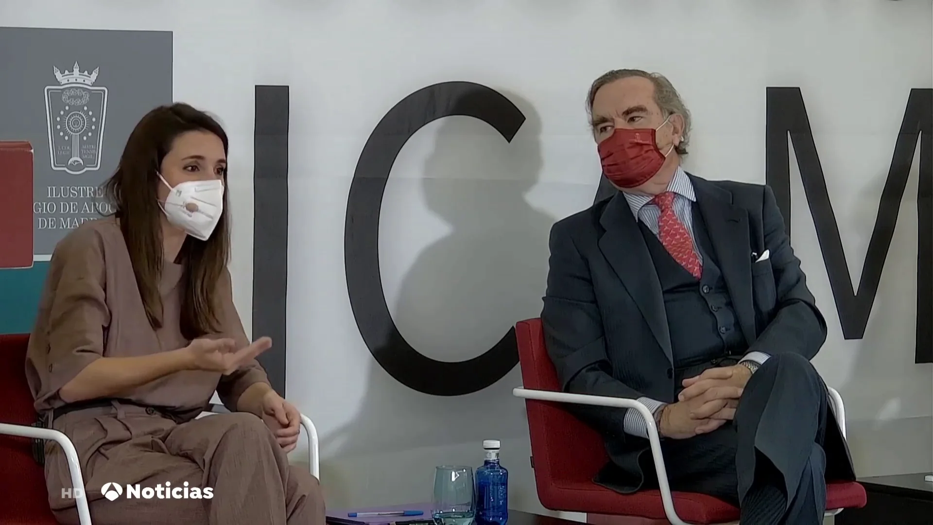 Rifirrafe entre Irene Montero y el decano del Colegio de Abogados: 'Ni una justicia feminista ni una machista' Rifirrafe entre Irene Montero y el decano del Colegio de Abogados: 'Ni una justicia feminista ni una machista'
