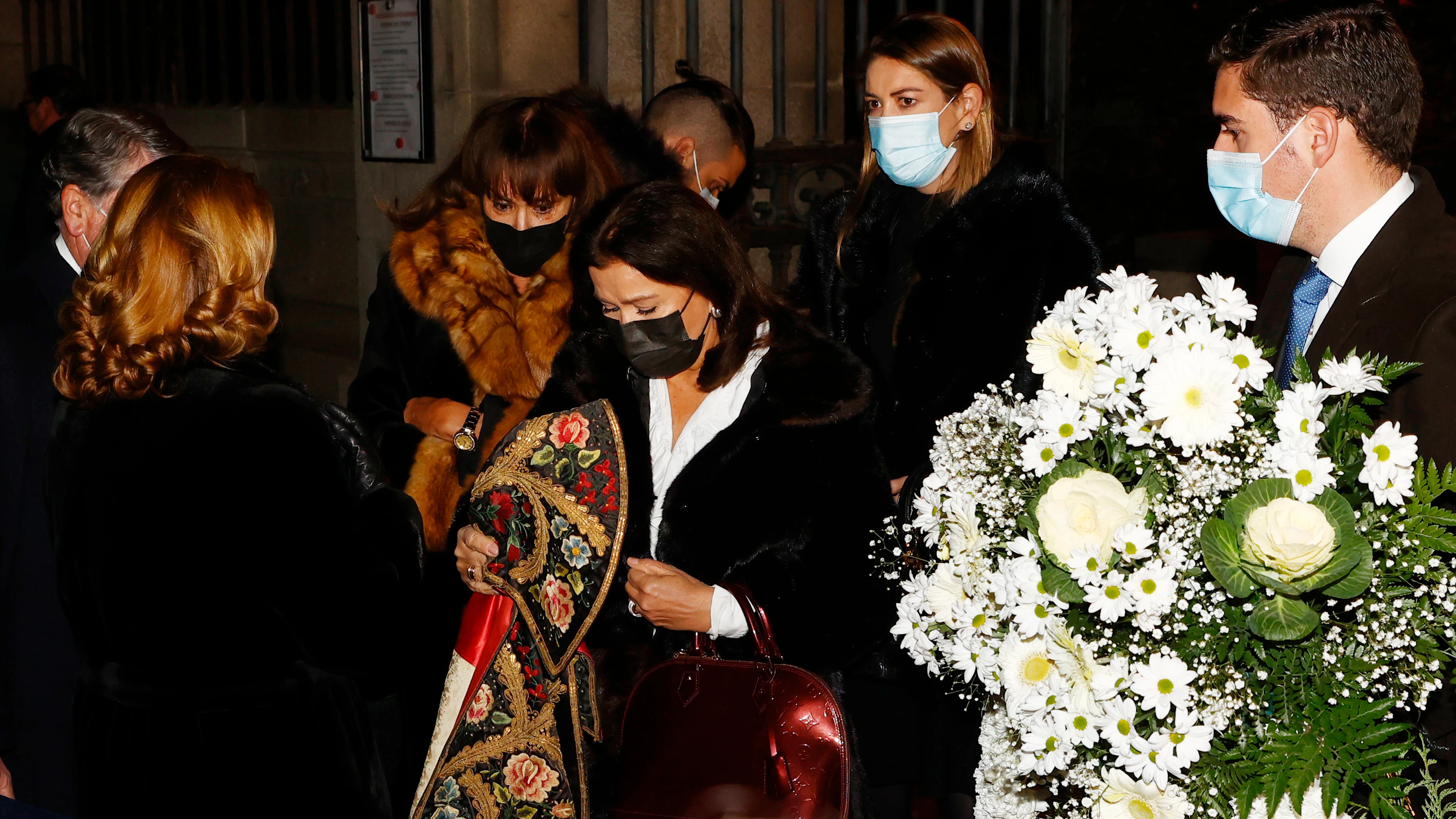Mari Ángeles Grajal en el funeral de Jaime Ostos Mari Ángeles Grajal en el funeral de Jaime Ostos