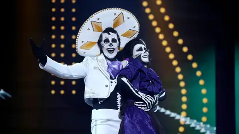 Lydia Bosch y Daniel Diges se quedan en los huesos con ‘La Llorona’ de ‘Coco’ Lydia Bosch y Daniel Diges se quedan en los huesos con ‘La Llorona’ de ‘Coco’