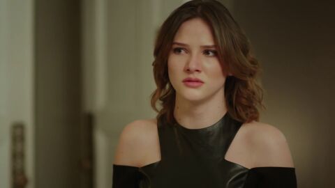 Cihan echa de casa a Hazal