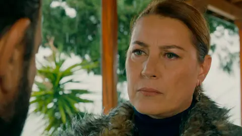 Fekeli rompe para siempre su relación con Hünkar Fekeli rompe para siempre su relación con Hünkar