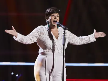 Pilar Matías canta ‘Paloma Brava’ en la Semifinal de ‘La Voz Senior’ Pilar Matías canta ‘Paloma Brava’ en la Semifinal de ‘La Voz Senior’