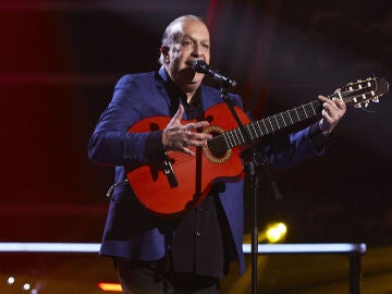 Peret Reyes canta ‘Una lágrima cayó en la arena’ en la Semifinal de ‘La Voz Senior’