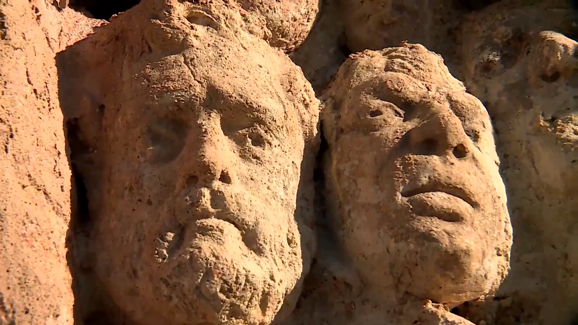 El misterio de las caras de arcilla vuelve a los espacios urbanos de Córdoba El misterio de las caras de arcilla vuelve a los espacios urbanos de Córdoba