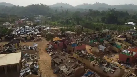 Ghana tras la explosión Ghana tras la explosión
