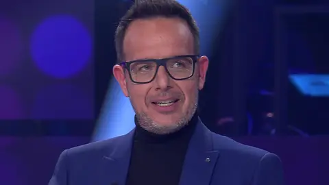 Àngel Llàcer rompe en lágrimas con la actuación de una concursante 'Tu cara me suena'