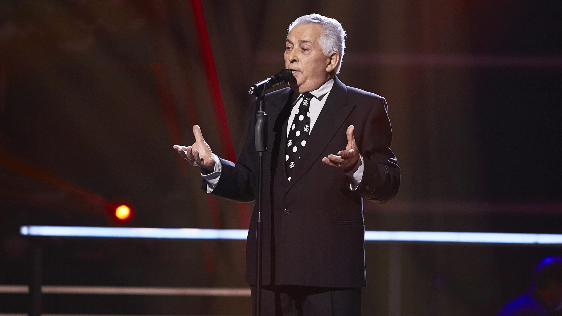 Gregorio López canta ‘Caminito’ en la Semifinal de ‘La Voz Senior’ Gregorio López canta ‘Caminito’ en la Semifinal de ‘La Voz Senior’