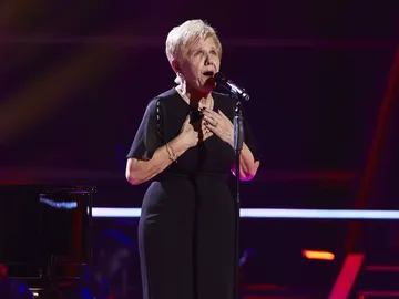 Gloria Fernández canta ‘Volviendo a España’ en la Semifinal de ‘La Voz Senior’ Gloria Fernández canta ‘Volviendo a España’ en la Semifinal de ‘La Voz Senior’
