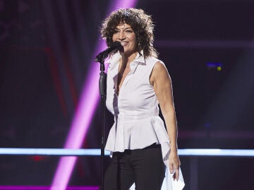 Montse Creus canta ‘Woman in love’ en la Semifinal de ‘La Voz Senior’