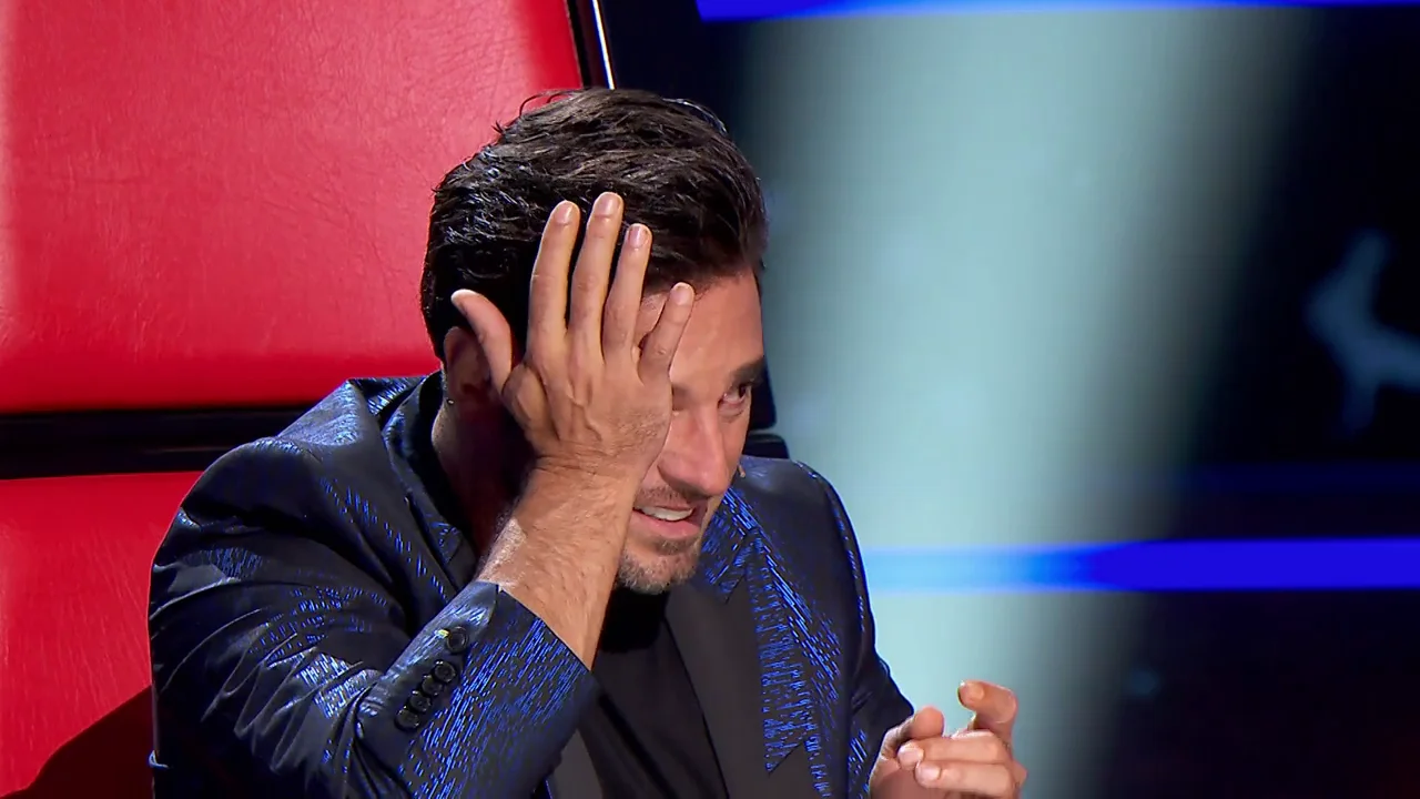 David Bustamante se emociona en 'La Voz Senior' 'La Voz Senior'