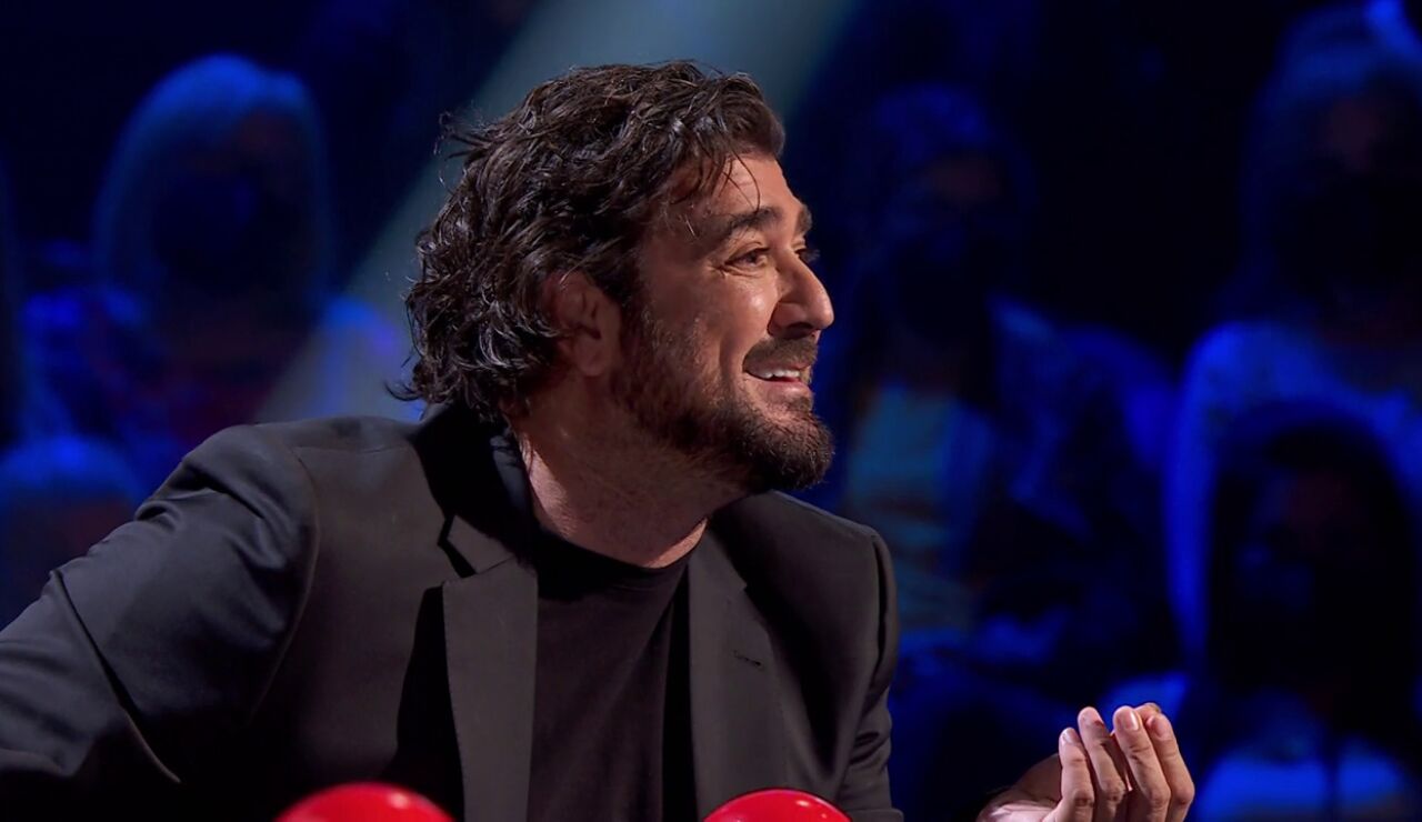 Antonio Orozco comparte, muy conmovido, la frase que su hijo le decía cuando era pequeño
