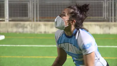 Yanca Almedia en pleno partido de rugby Yanca Almedia en pleno partido de rugby