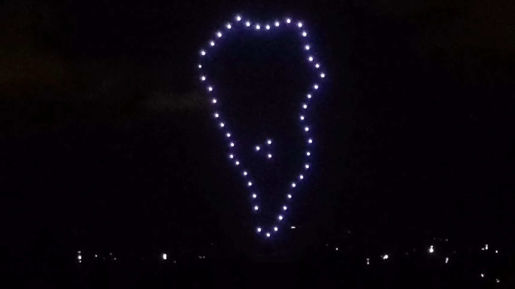 El emotivo homenaje con drones a los afectados y a todos aquellos que han colaborado en el volc&aacute;n de La Palma