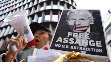 Un tribunal británico permite al fundador de WikiLeaks, Julian Assange recurrir su extradición a EE.UU.