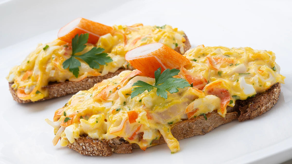 &iexcl;Un entrante ideal! Receta de ensaladilla de surimi, de Karlos Argui&ntilde;ano