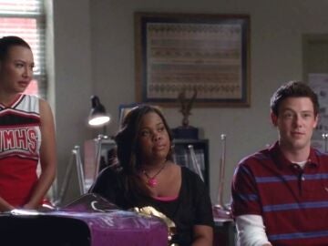 Naya Rivera, Amber Riley y Cory Monteith en 'Glee'