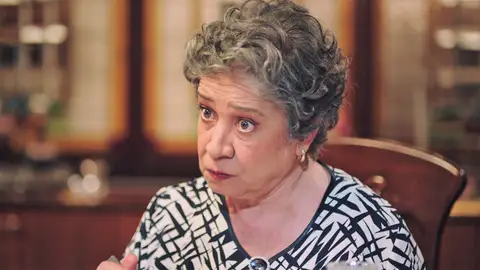 La actitud de Gülben despierta las sospechas de la madre de Esat Mejores momentos | Capítulo 58