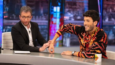 ¿Están bebiendo cerveza? El secreto de la felicidad que comparten Pablo Motos y Sebastián Yatra