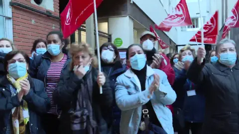 Se cumplen 43 días desde el inicio de la huelga de trabajadoras del servicio de limpieza de Córdoba Se cumplen 43 días desde el inicio de la huelga de trabajadoras del servicio de limpieza de Córdoba