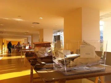 Consulta el horario de los colegios electorales de Castilla y León durante el 13F. Consulta el horario de los colegios electorales de Castilla y León durante el 13F.