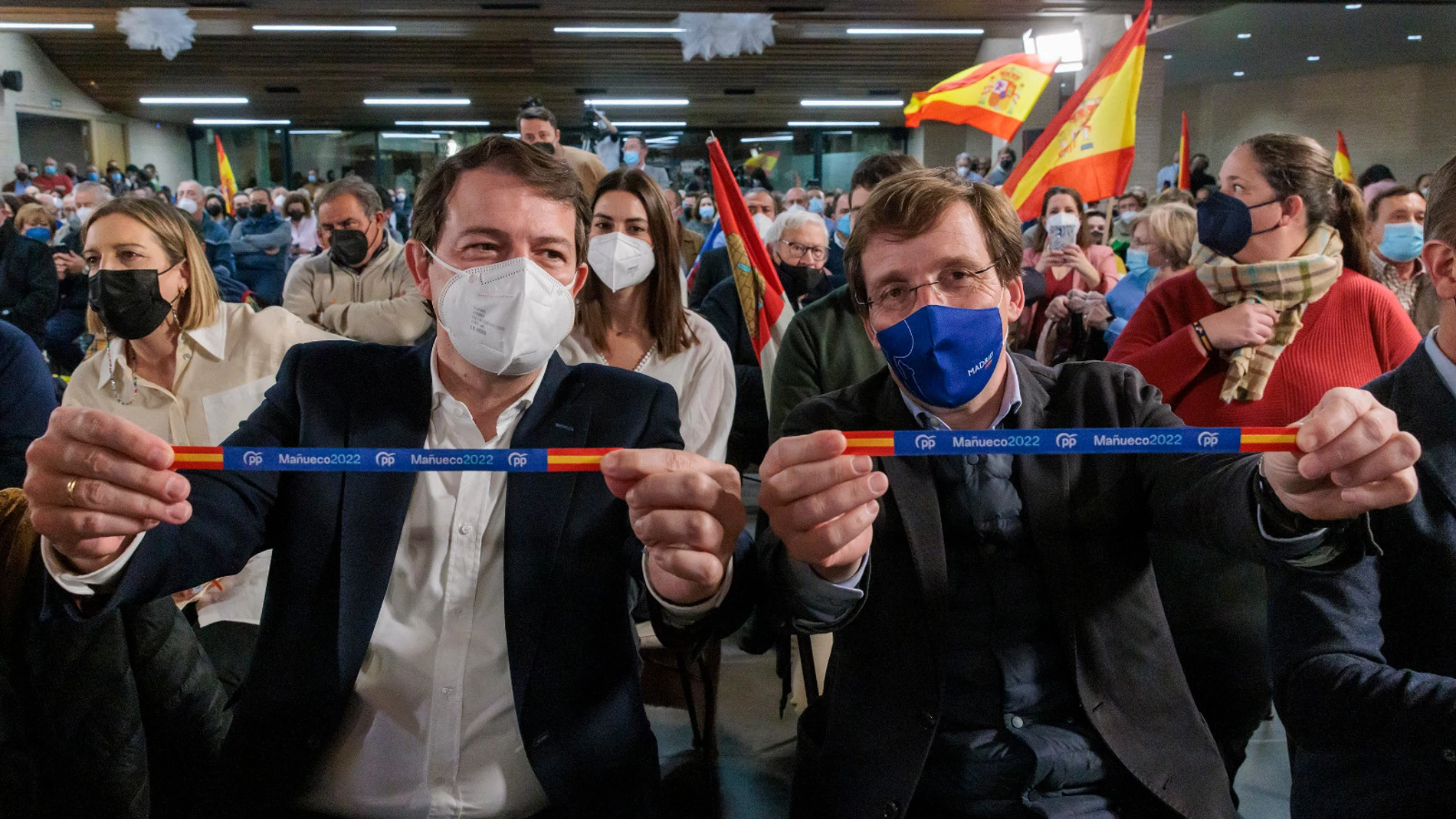 Almeida lanza un reto para incentivar la movilización: "Os invito a caña y pincho a todos si sacamos el cuarto procurador en Segovia" Almeida lanza un reto para incentivar la movilización: "Os invito a caña y pincho a todos si sacamos el cuarto procurador en Segovia"