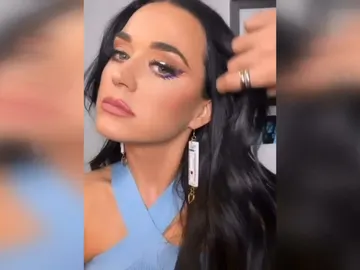 Katy Perry hace virales los pendientes de una joven diseñadora malagueña Katy Perry hace virales los pendientes de una joven diseñadora malagueña